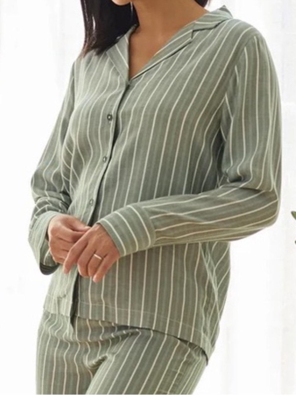 Cozy Earth Striped Green Woven Long Sleeve Pajama Button Top Medium